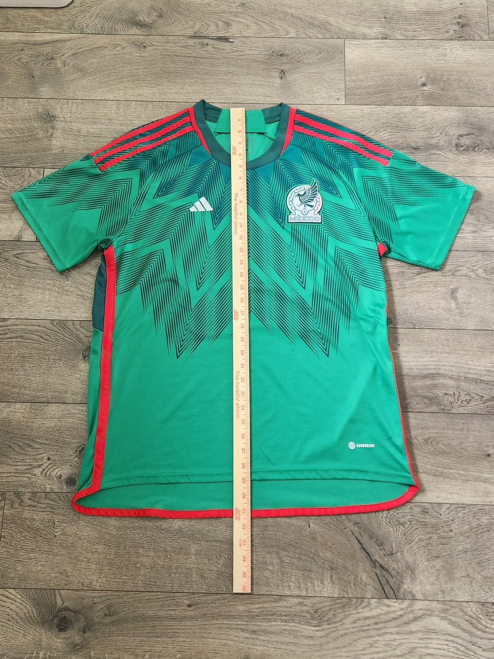 adidas Green and Red Mexico Men’s Soccer Jersey - Picture 5 of 8